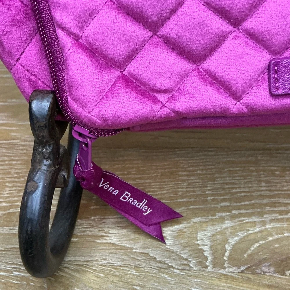 NWT Vera Bradley Majestic Magenta Compact Organizer